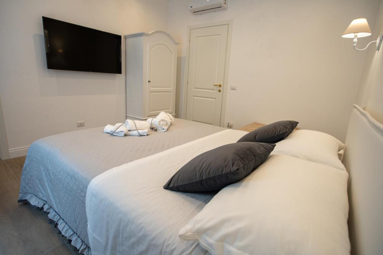 Suite Imperiale Colosseo Рим Екстер'єр фото