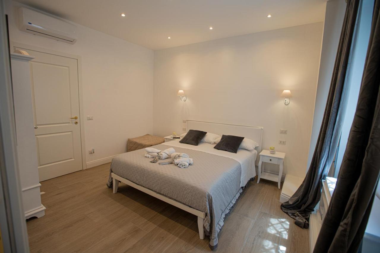 Suite Imperiale Colosseo Рим Екстер'єр фото