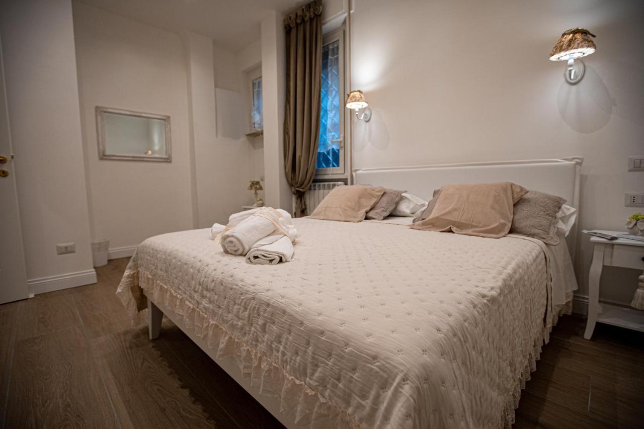 Suite Imperiale Colosseo Рим Екстер'єр фото