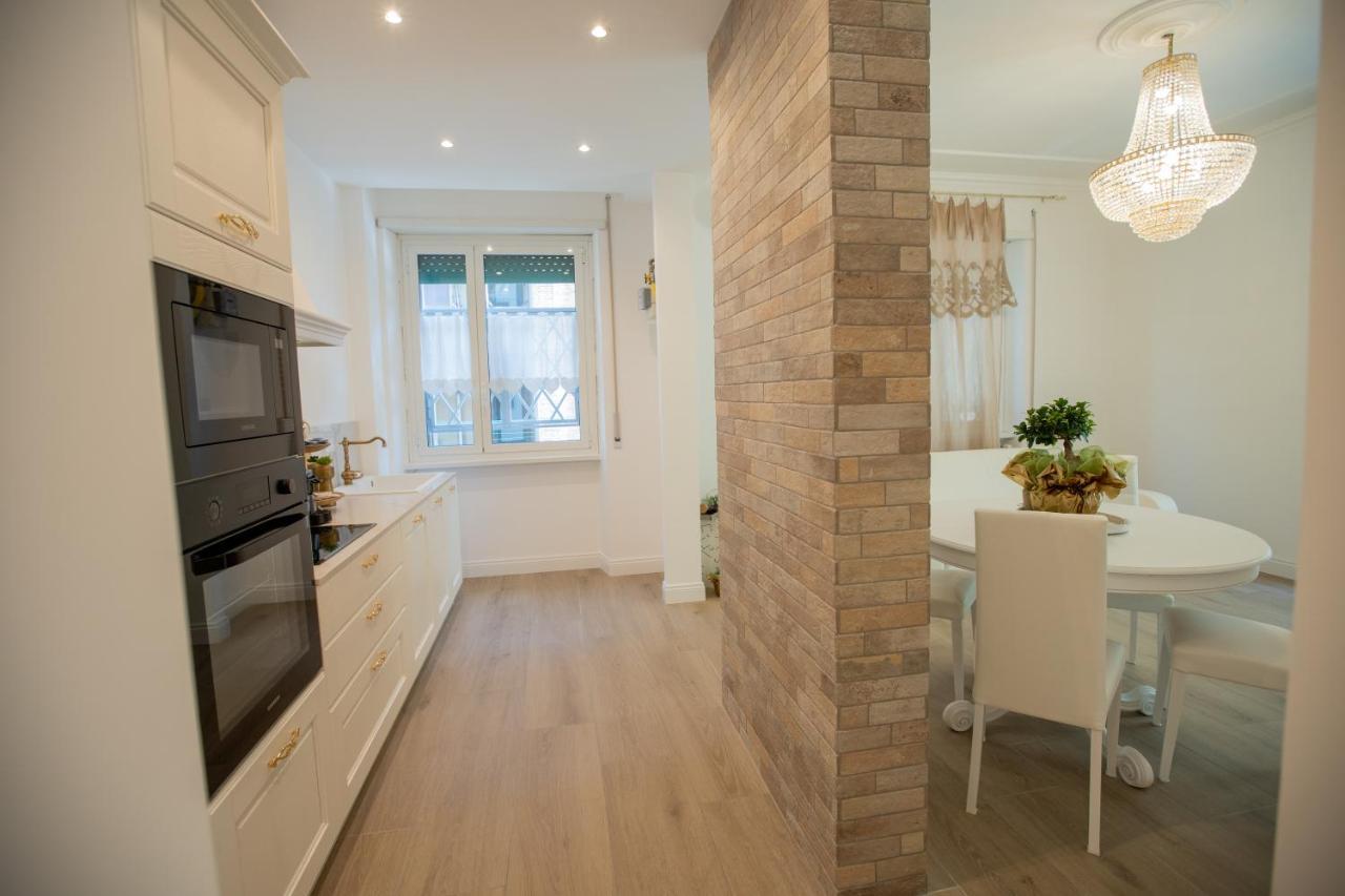 Suite Imperiale Colosseo Рим Екстер'єр фото