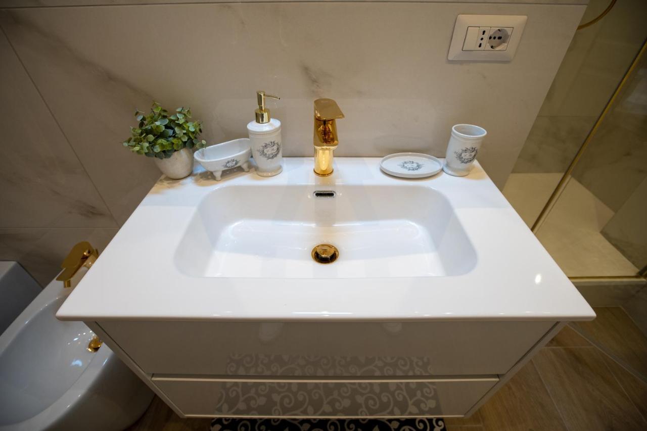 Suite Imperiale Colosseo Рим Екстер'єр фото